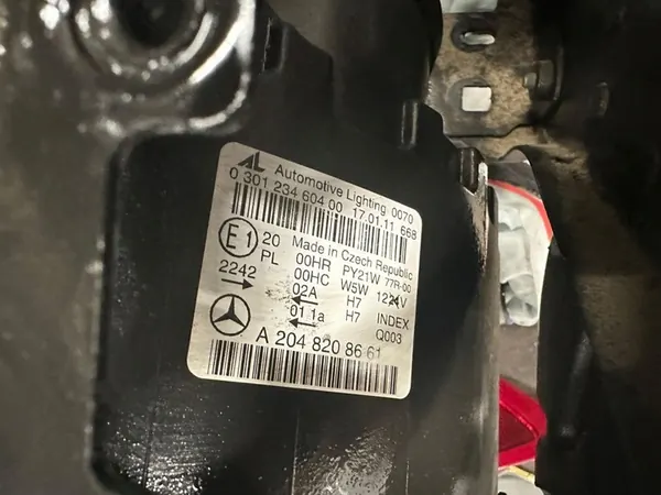 RECHTER KOPLAMP MERCEDES C-KLASA W204 A2048208661 image 4