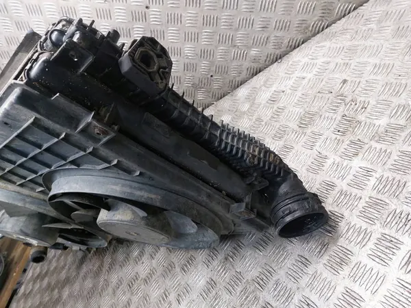 Kylarsats + Fläkt Volkswagen Caddy III 1.9 TDI image 5