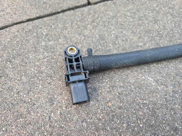 Capteur de pression des gaz d'échappement FORD MONDEO FOCUS KUGA EDGE TDCI image 3