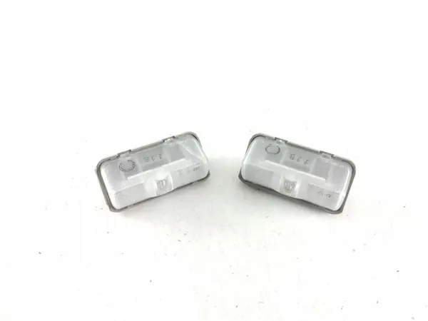 Toyota RAV4 registreringsskyltsljus OEM RZV58816 image 2