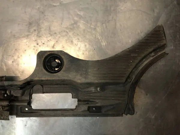 Höger Nedre Karosskydd för Audi SQ5 Q5 8R 8R0825208 image 7