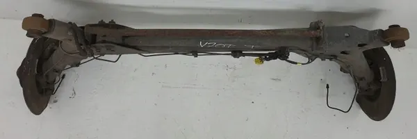 Viga de eje trasero V70 - Suspensión OEM usada image 5