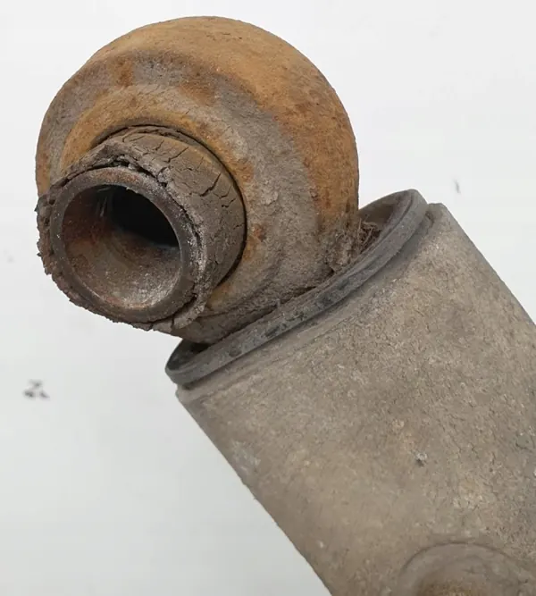 Viga de eje trasero V70 - Suspensión OEM usada image 8