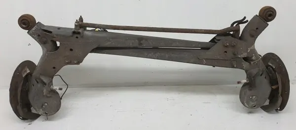 Viga de eje trasero V70 - Suspensión OEM usada image 9