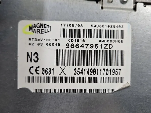 Radio de fábrica OEM 96647951ZD para Citroen C5 II X7 image 4