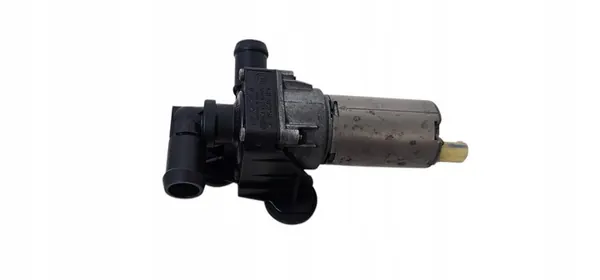BMW E81 E82 E88 E87 E90 E92 X1 E84 Vattenpump N45 N46 N47 image 3