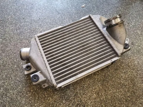 Radiador Subaru OE TM0180 - Estado Usado image 2