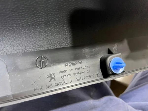OEM 9816460977 Protège-bas gauche pour Peugeot Rifter image 8