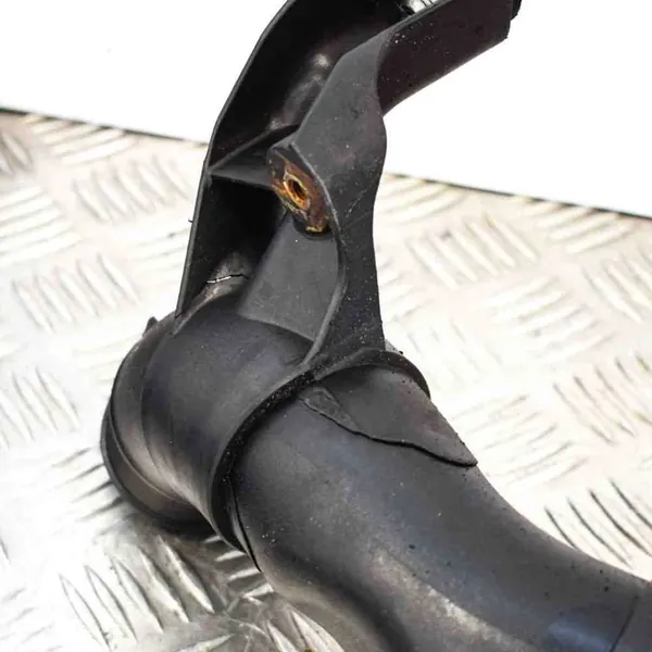 Vasen Intercooler-putki Audi A3 Cabrio 2.0 TDI OEM 5N0145840F5N0145828D image 3