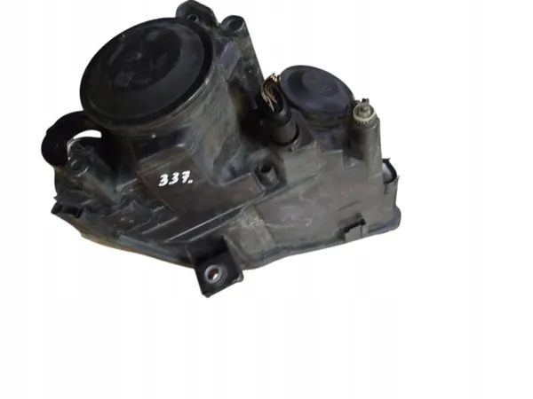 Gebruikt Hella voorlamp links OEM 3C0941005J image 5