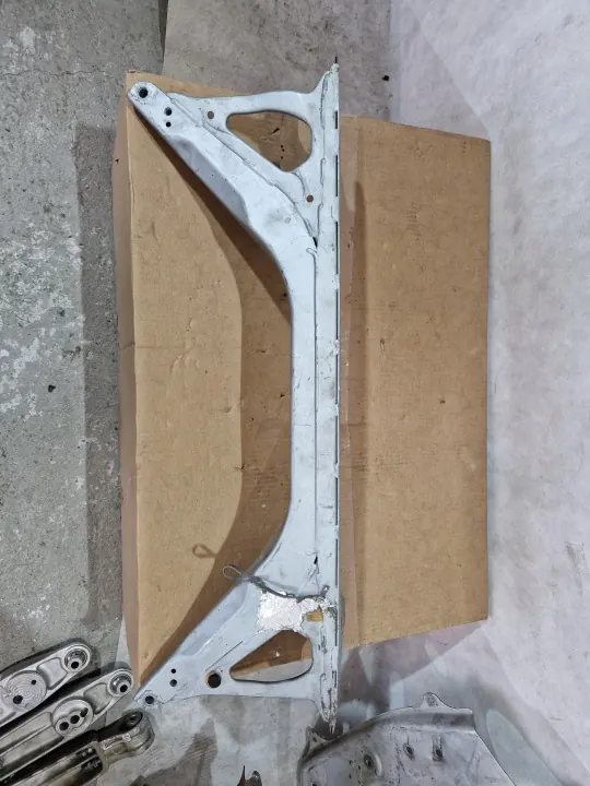 Porsche 718 GT4 RS Achterwagen OEM 982505099D image 2