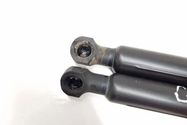 Oikea tavaratilan toimilaite RENAULT MEGANE IV 904511213R image 2