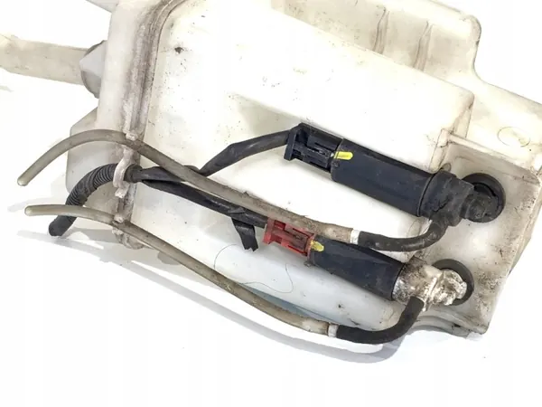 Washer Fluid Tank Toyota Corolla E13 04-09 1.6 OEM LORK-64-18039 image 3