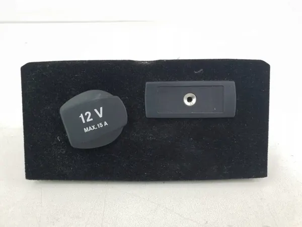 Mercedes Aanstekerpaneel OEM A2188210211 image 2