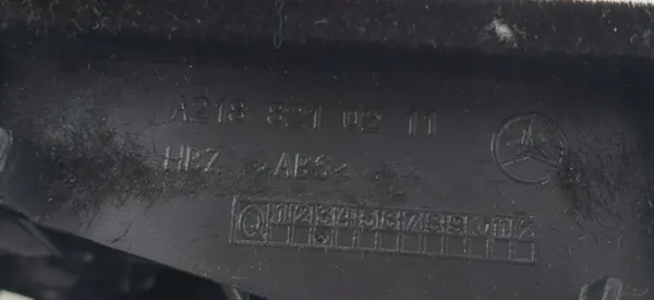 Mercedes Aanstekerpaneel OEM A2188210211 image 3