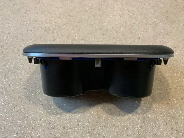 Bekerhouder Hyundai Ioniq 5 OEM 84670GI900 image 5