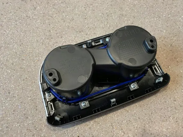 Bekerhouder Hyundai Ioniq 5 OEM 84670GI900 image 9