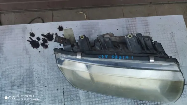 FARO DIREITO SKODA FABIA I 99-08 image 2