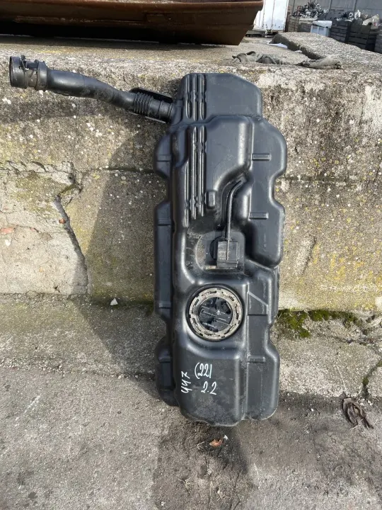 Réservoir carburant Mercedes VITO 447 OEM A4474705600 image 2