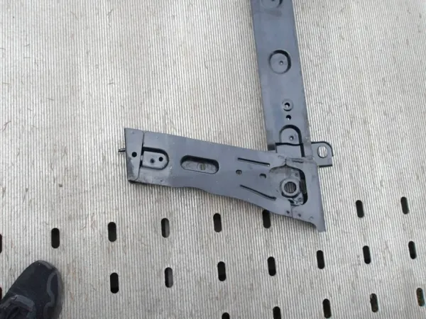 Renault Zoe 19-23 Ondersteuning radiator OEM 693BB027 image 10