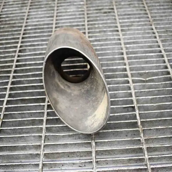 Embout d'échappement Porsche 911 (993) OEM R9311125130 image 4