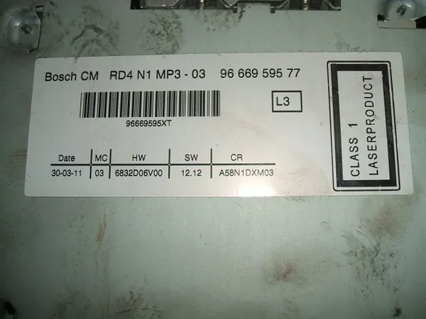 Rádio CD Peugeot Citroen OEM 9666959577 - Usado image 7