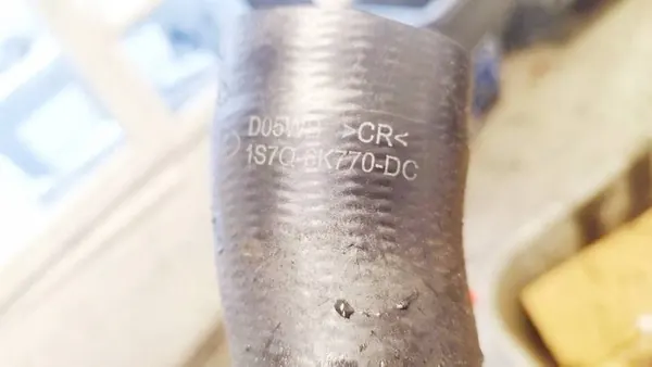 Mangueira intercooler Ford Mondeo 2001 2.0L 1s7q6k770dc image 3