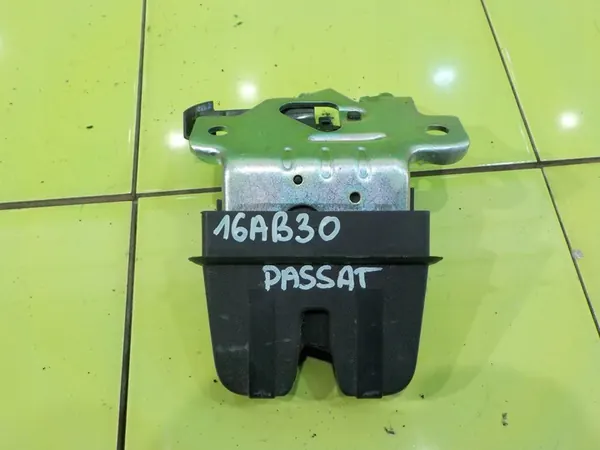 VW PASSAT B8 Sedan Baklucka Lås 3G0.827.503.C image 2