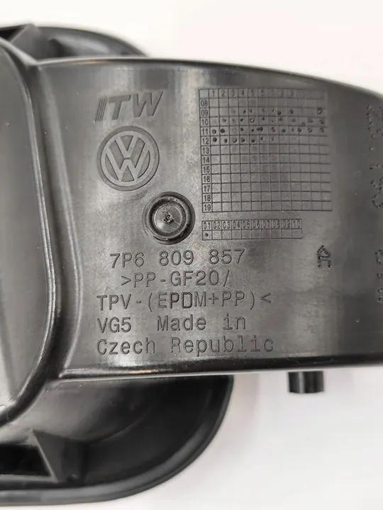 Bränslepåfyllningslock Volkswagen Touareg 7P6809857 image 10