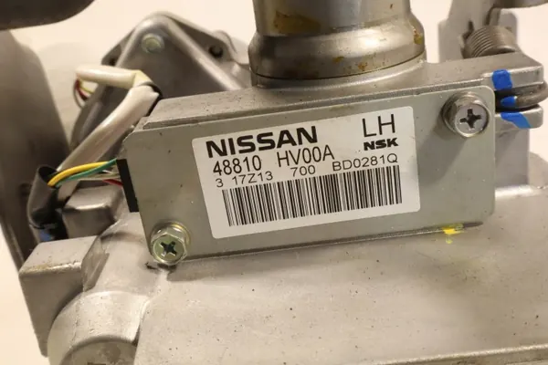 Bomba de dirección asistida Nissan usado OEM 48810HV00A image 7