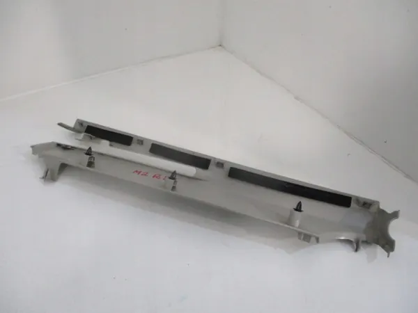 RENAULT MEGANE II CABRIO VÄNSTER TAKLIST 7701057223 image 5