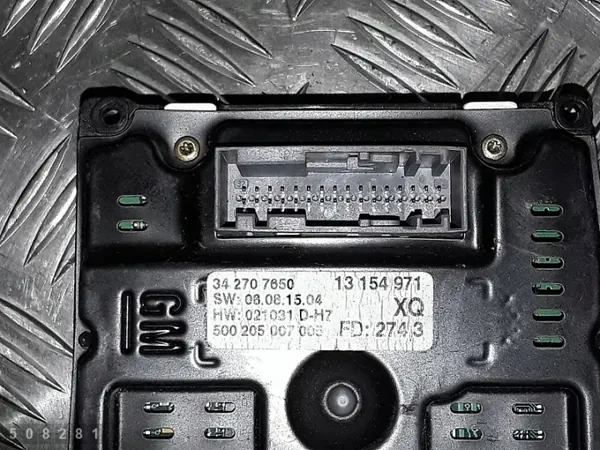 Opel Vectra C Displayskärm OEM 13154971 Begagnad image 4