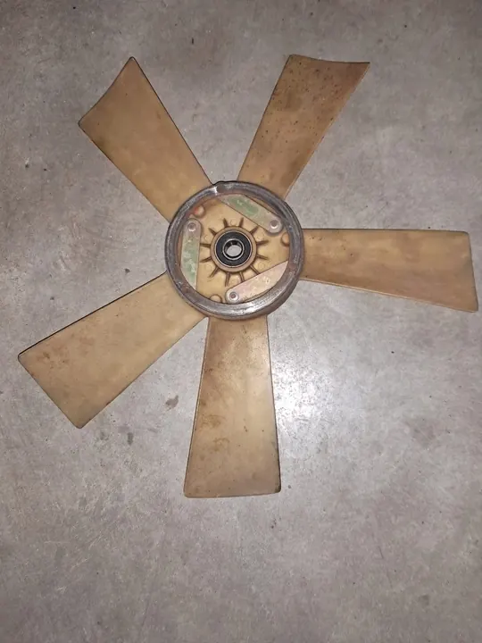 Kylarrubrik Mercedes W124 2.3 M102 1022002123 image 2