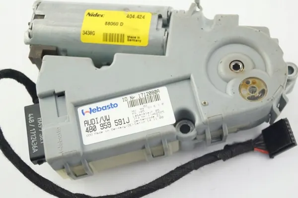Moteur de toit ouvrant Audi A3 8P lift OEM 4B0959591J image 3