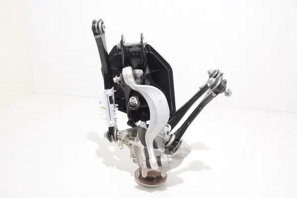 Componenti sospensione posteriore destra BMW X7 G07 OEM image 6
