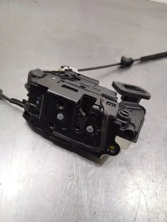 Skoda Dörrlås 5K4839016F image 2