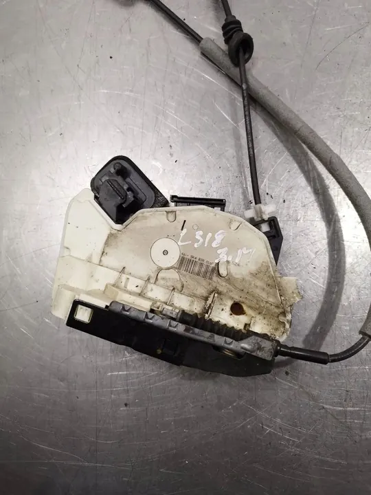 Skoda Dörrlås 5K4839016F image 4