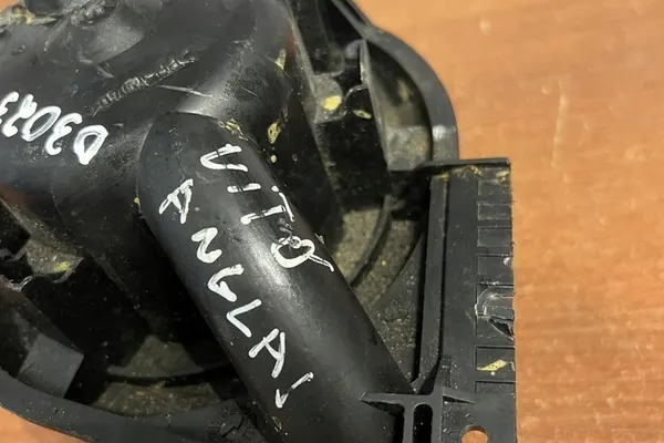 MERCEDES-BENZ V (638/2) 651586K Bensin 1998 image 5