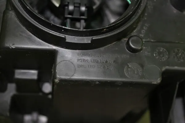 Faro Delantero Derecho Hyundai Elantra VI 2019 image 9