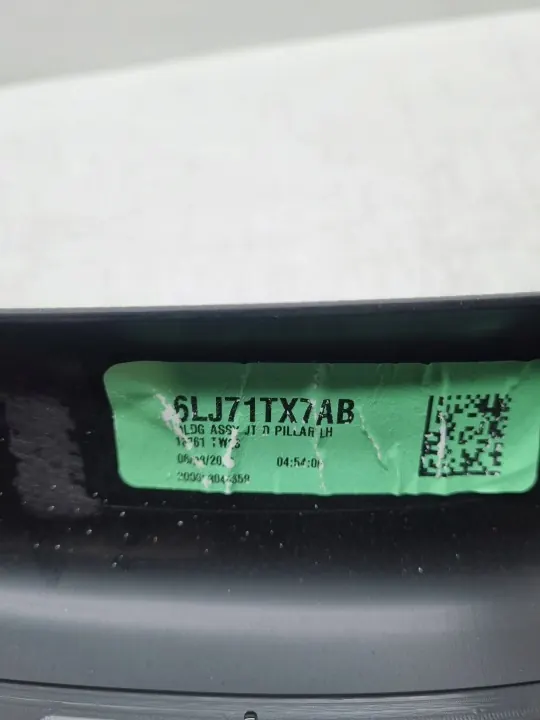 Pieza interior izquierda Jeep Gladiator OEM 6LJ71TX7AB image 5