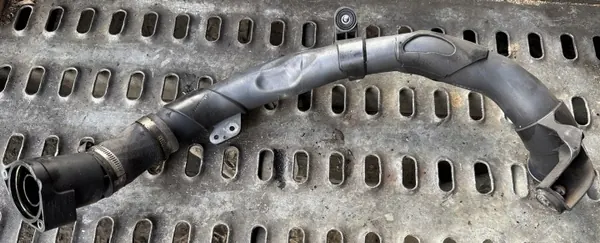 Intercooler-rör OEM 1K0145840AA för VW Golf Mk6 1.6 TDI image 4