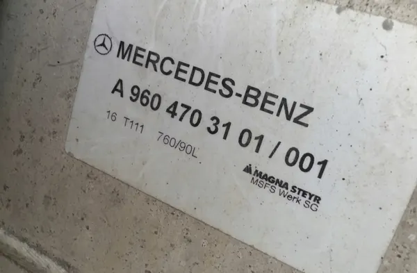Mercedes Actros polttoainesäiliö 760L OEM A9604703101 image 4