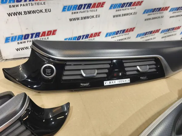 BMW G30 G31 LCI Deurconsole Sierstrip OEM 9882257 image 5