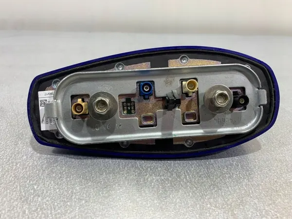 Antenne GPS Jaguar F-Pace OEM FBZ18697 (Occasion) image 4