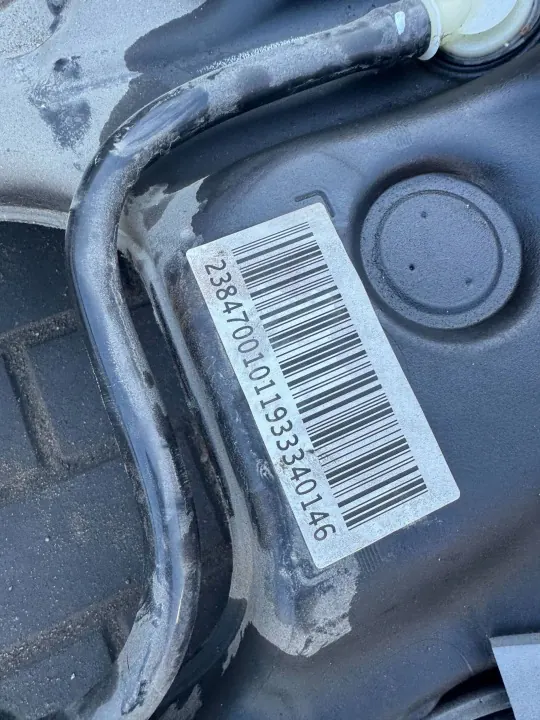 Polttoainesäiliö pumpulla OEM A2384700101 Mercedes image 3