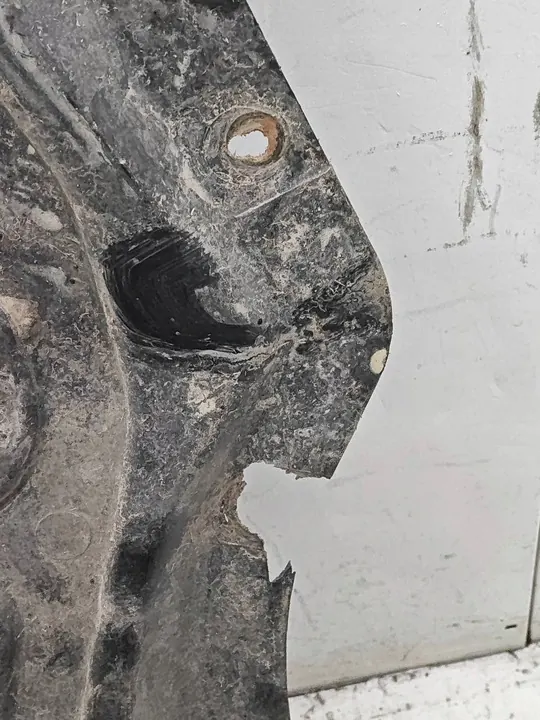 Skoda Yeti (5L) Motor Undertray 1K0825235AD image 3