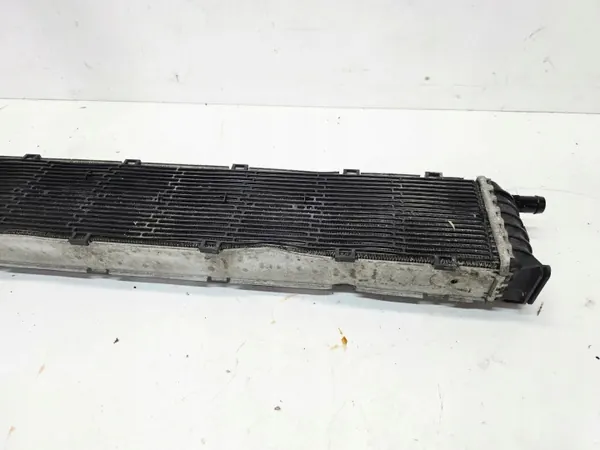 Audi OE 8K0145804H apuvesijäähdytin image 8