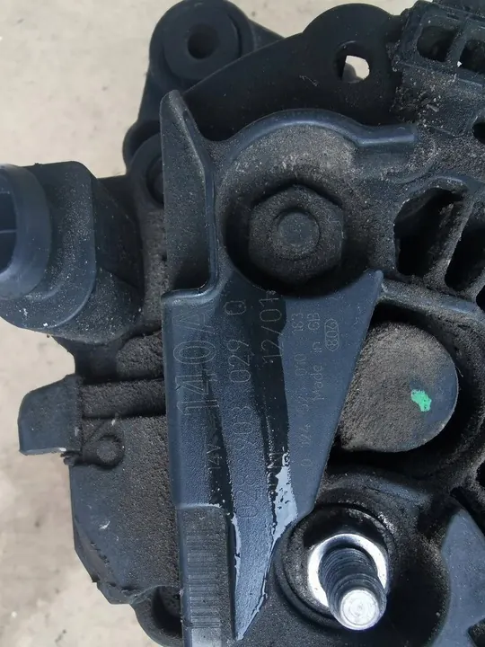 AUDI A4 B6 1.9 TDI Alternaattori image 5