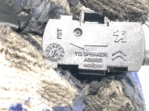 Micro Bluetooth OEM LORK-1-105577 pour Toyota Aygo II image 3