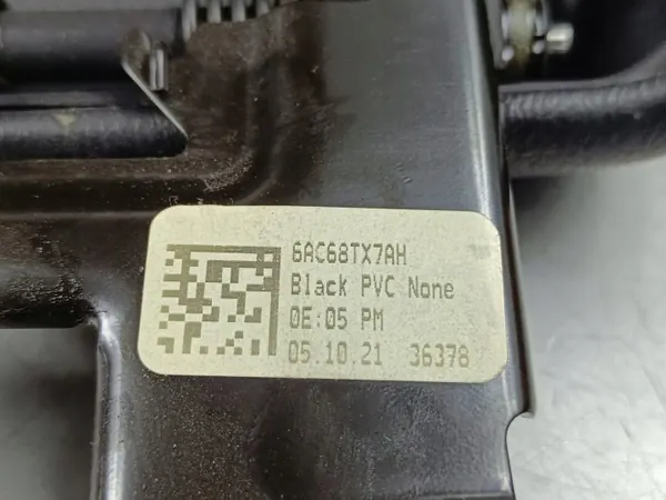 Accoudoir console Jeep Wrangler OEM 6AC68TX7AH image 7